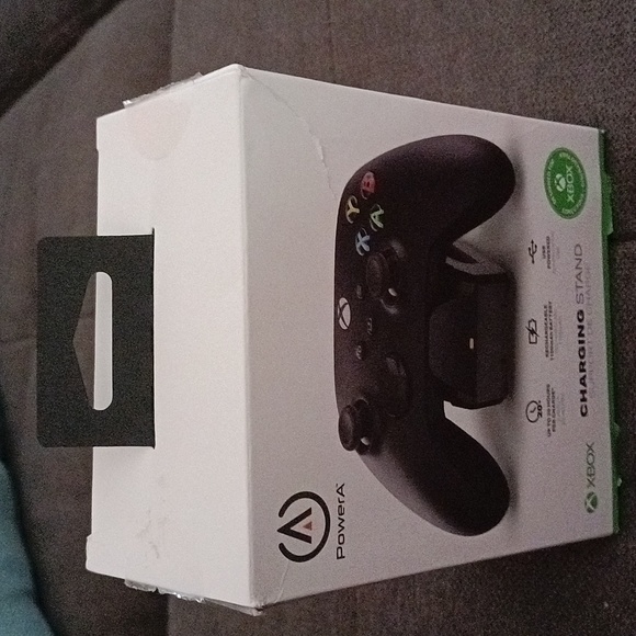 Charging stand for Xbox NIB - Picture 6 of 6